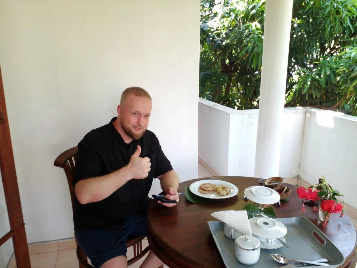 The Tourist Balcony Apartment Negombo Exterior photo
